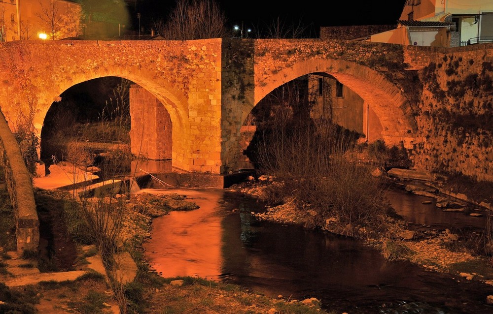 Pont sur la Soulondre le soir