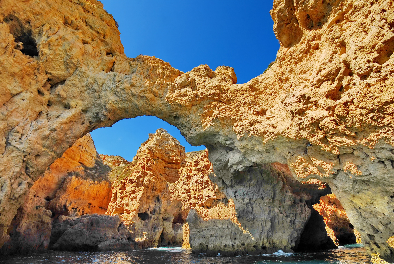 Ponta Da Piedale