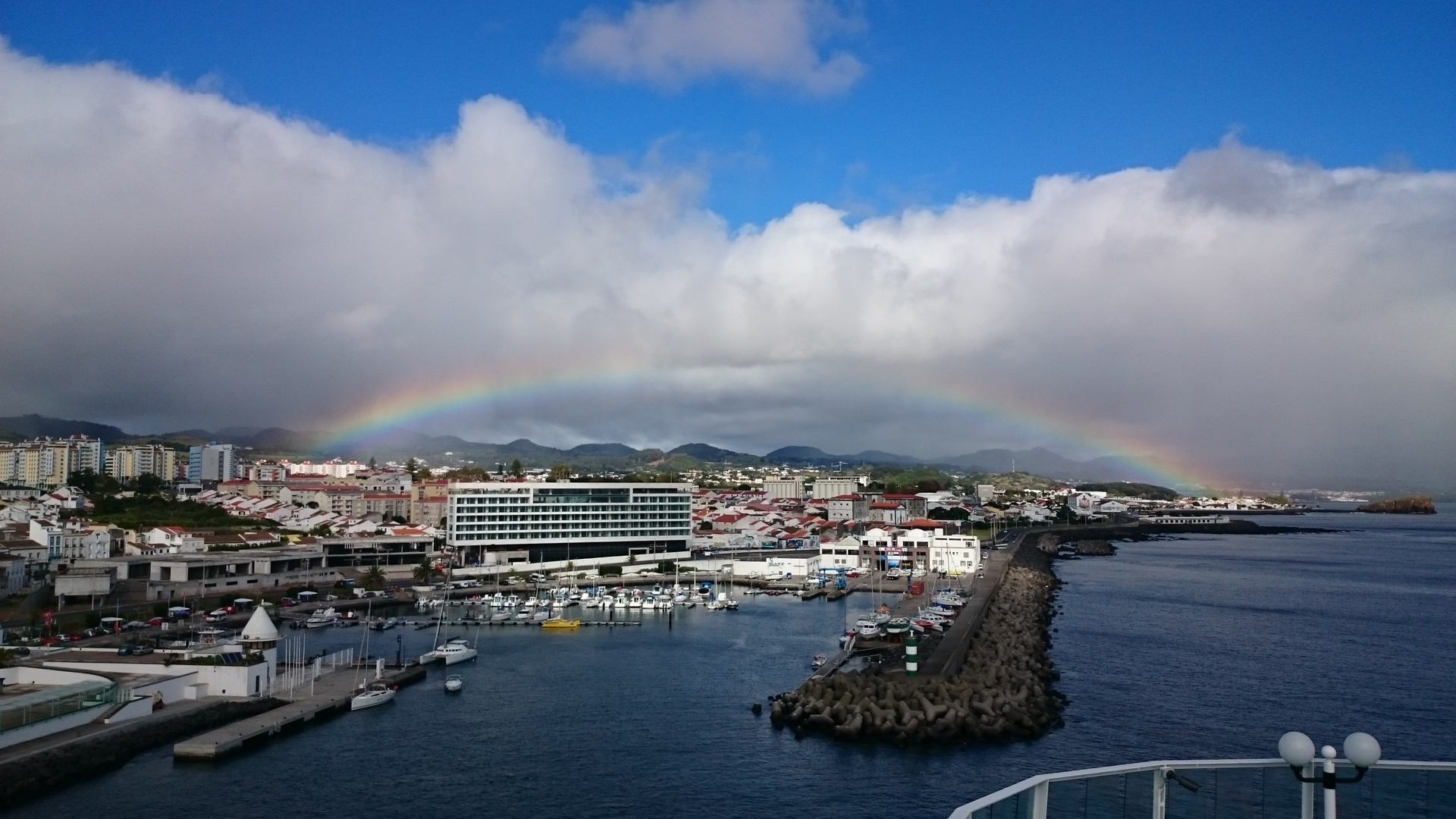 Ponta Delgada - Regenbogen