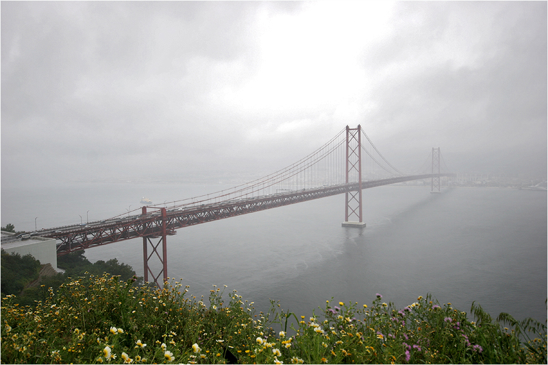 Ponte 25 de Abril