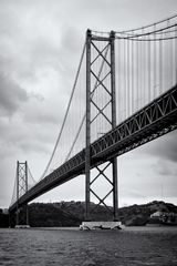 Ponte 25 de Abril