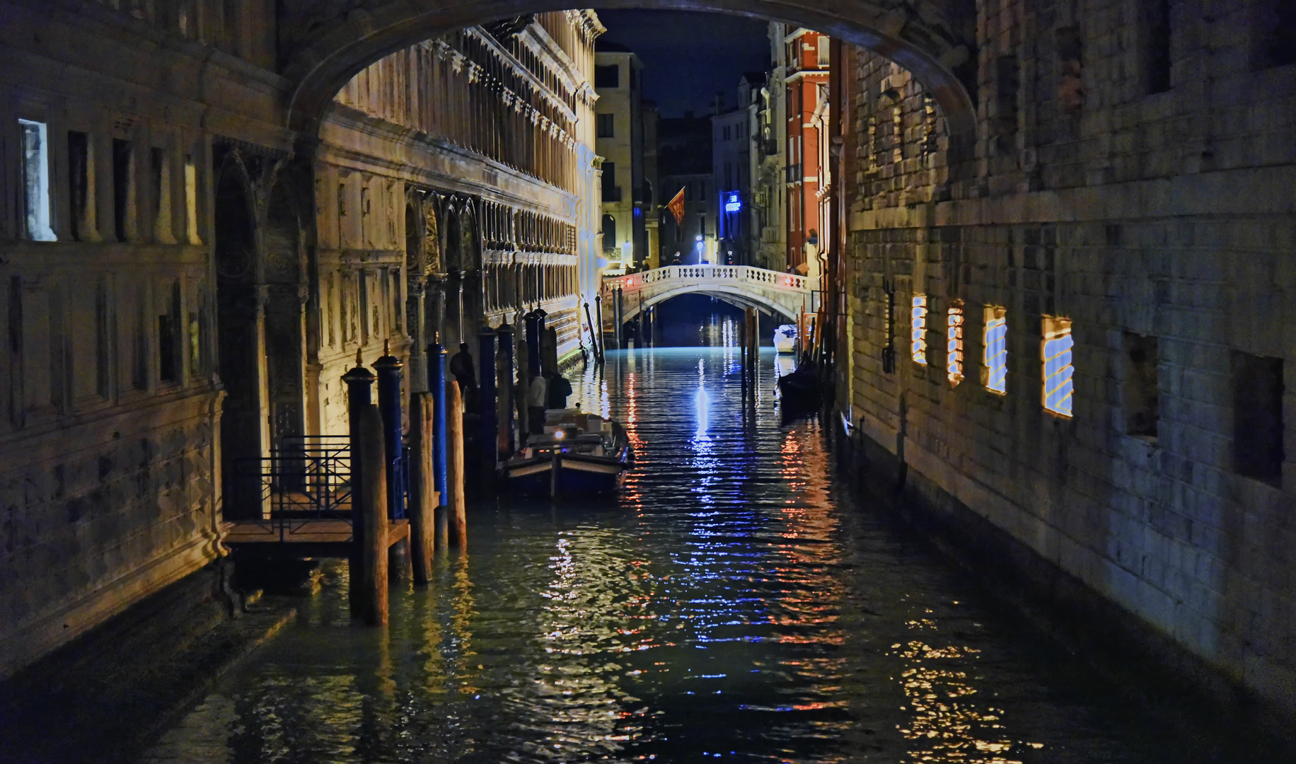 Ponte dei Sospiri an der Seufzerbrücke Venedig