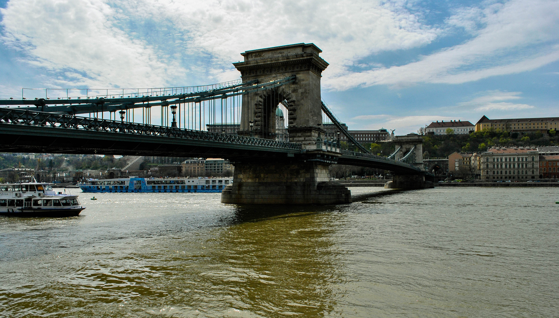 Ponte delle Catene