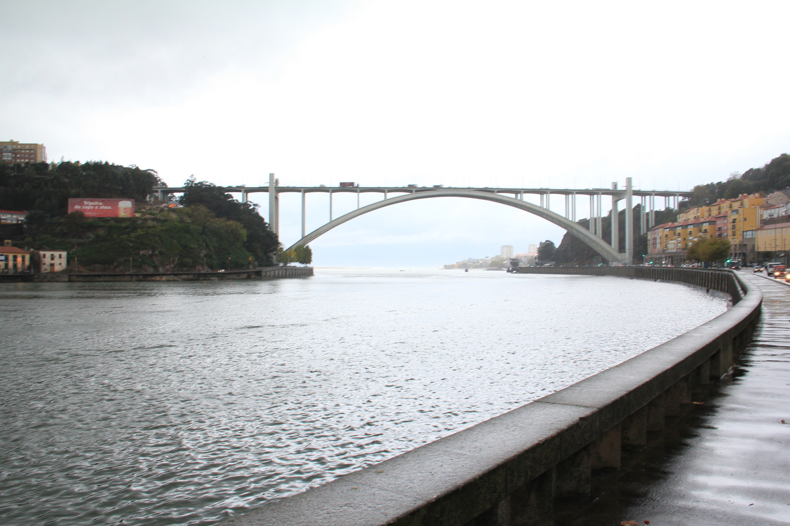 Ponte di Arrabida città OPORTO