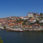 Ponte Dom Luis und das UNESCO-Weltkulturerbe Ribeira in Porto/Portugal