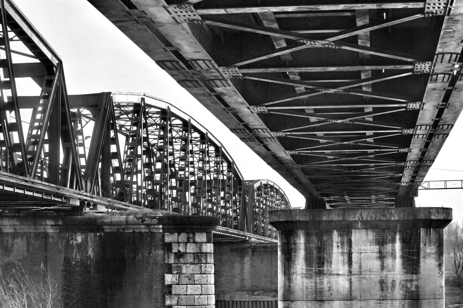 ponte fiume Po’ Cremona 