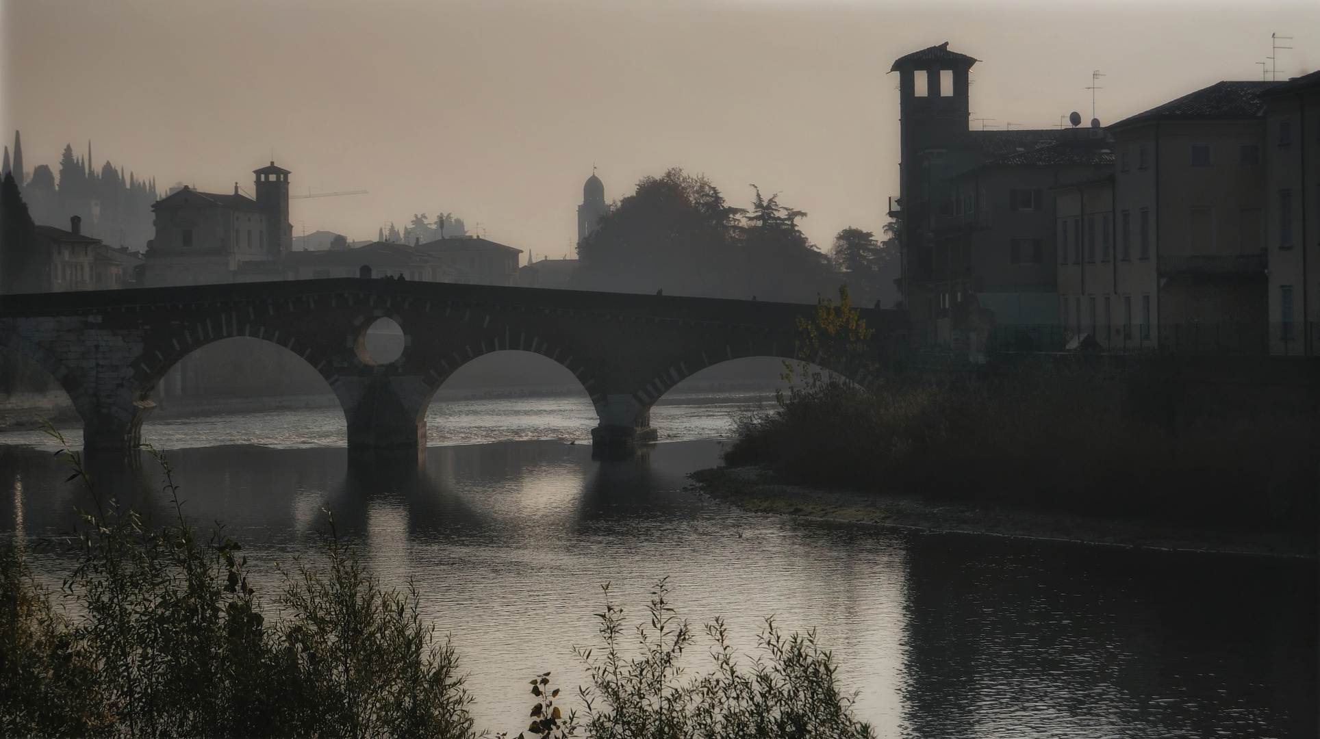 Ponte Pietra