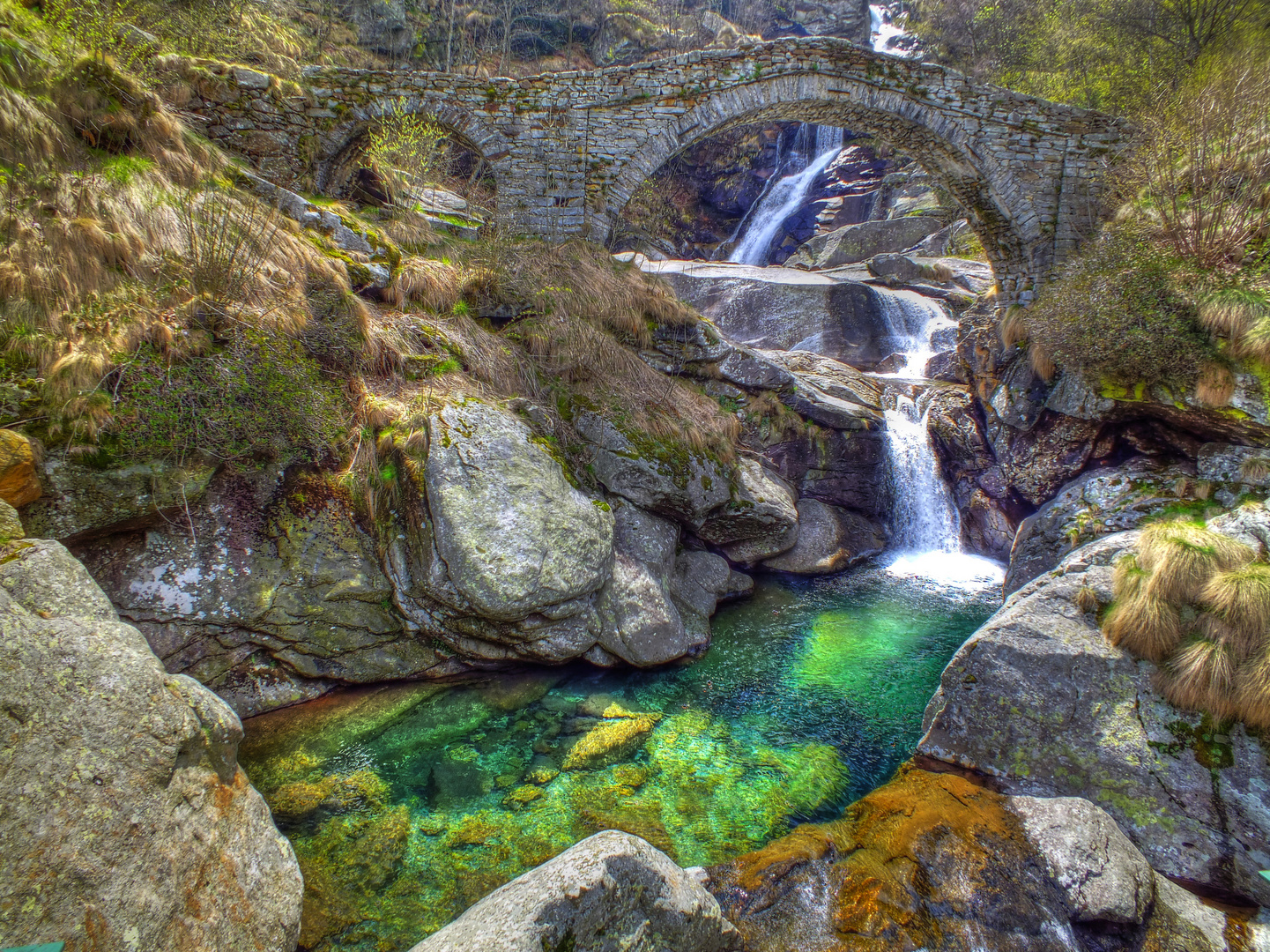 Ponte Romanico di Fondo