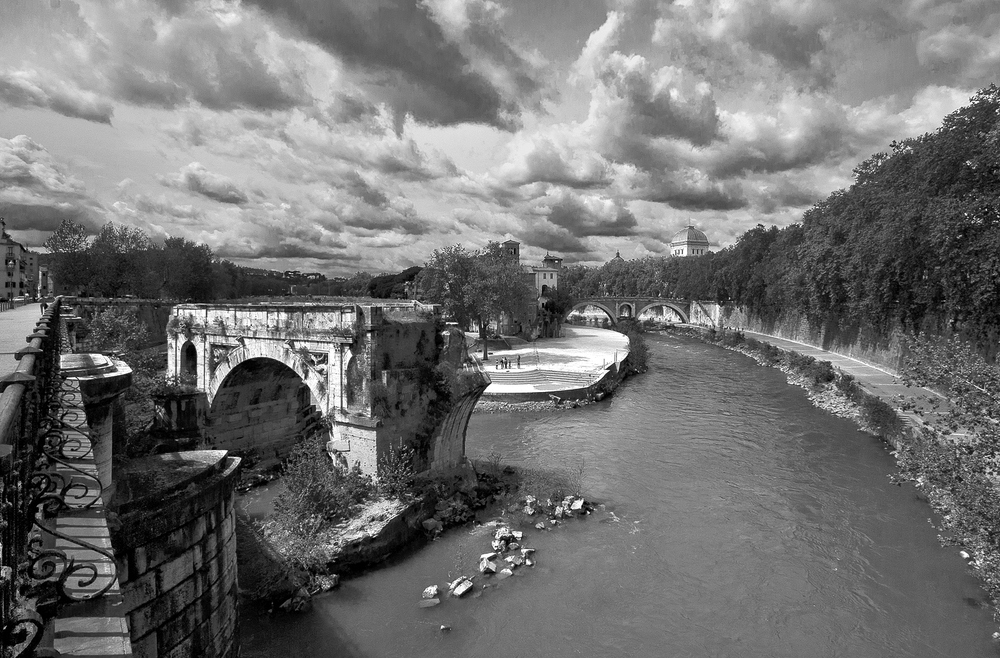 Ponte Rotto e i suoi cocci