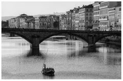  Ponte Santa Trinita e barcone 