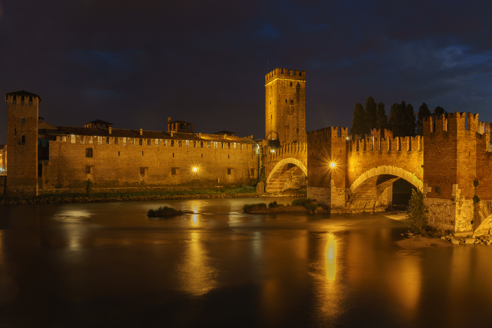 Ponte Scaligero, Castelvecchio