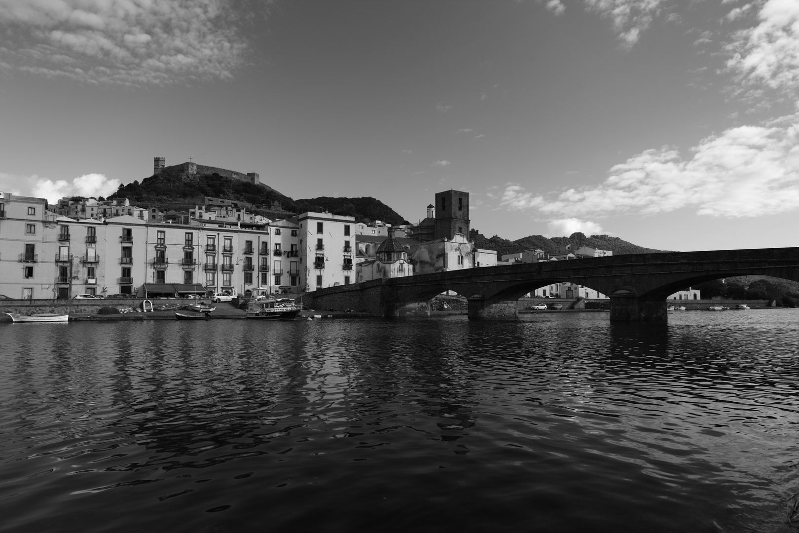 Ponte su fiume Temo