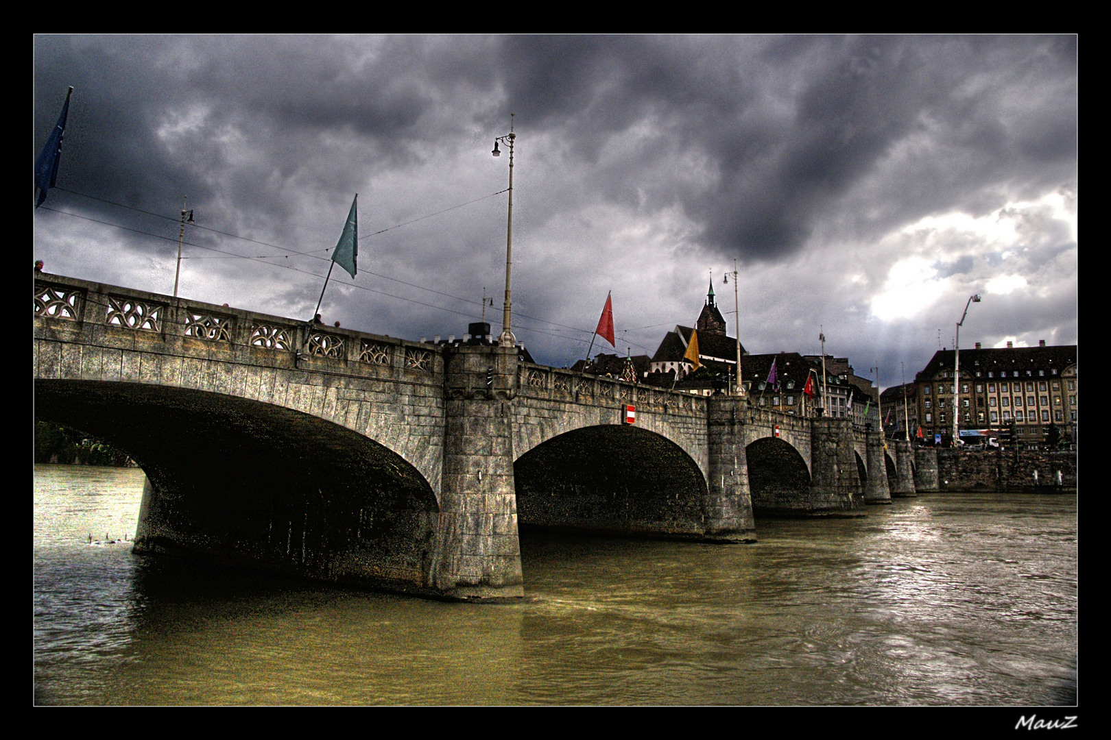 .. Ponte sul Reno...