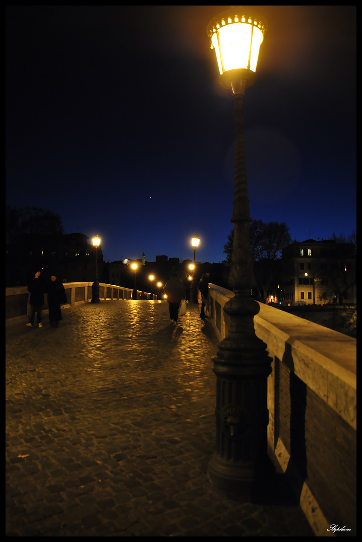 ponte sul tevere - Roma - Italia