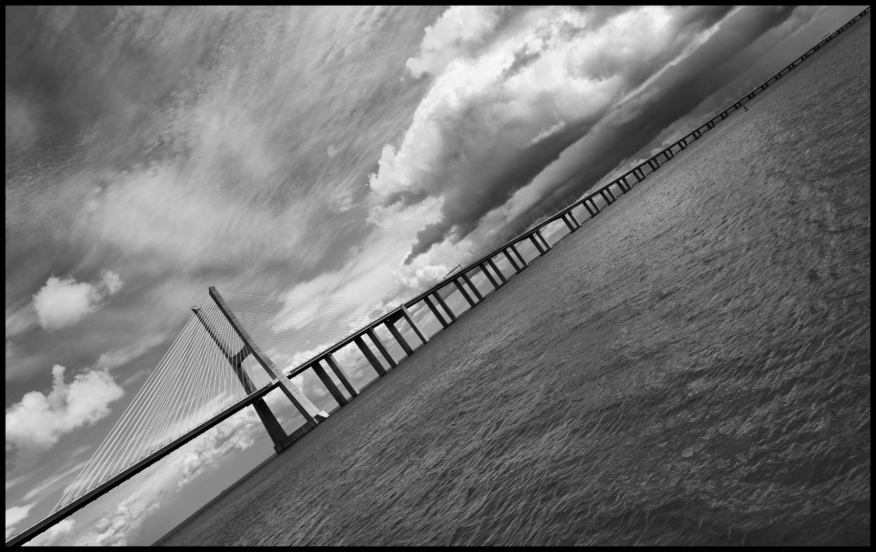 Ponte Vasco da Gama in Lissabon