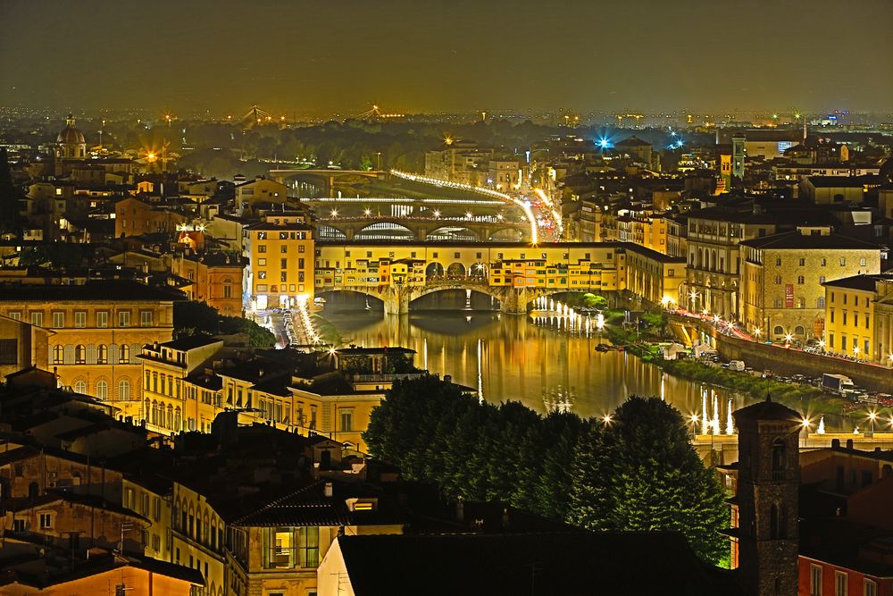 Ponte Vecchio bei Nacht