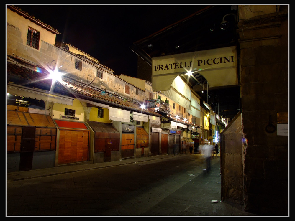 Ponte Vecchio by night