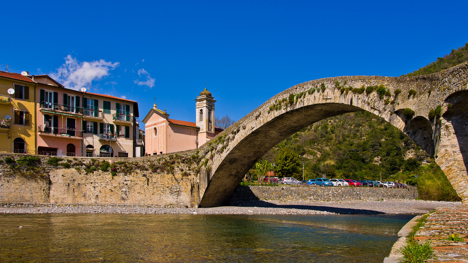 Ponte Vecchio di Dolceacqua, Italien, Ligurien