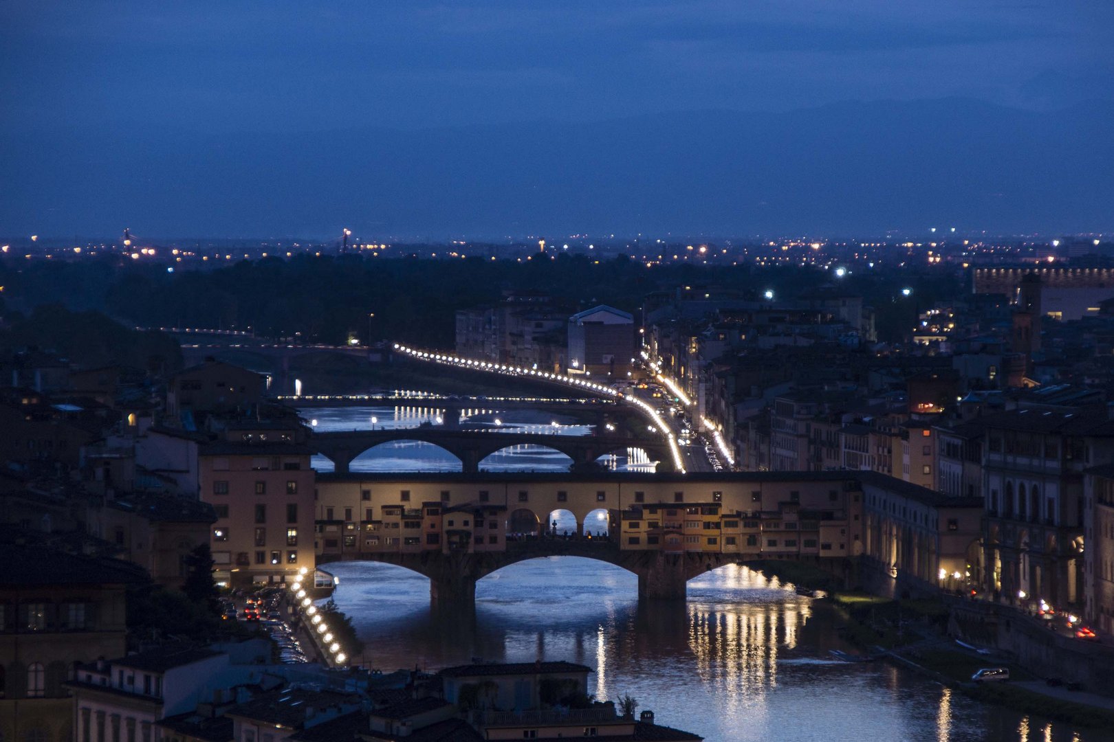 Ponte Vecchio in der Nacht