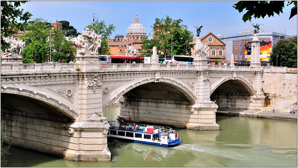 ... Ponte Vittorio ...