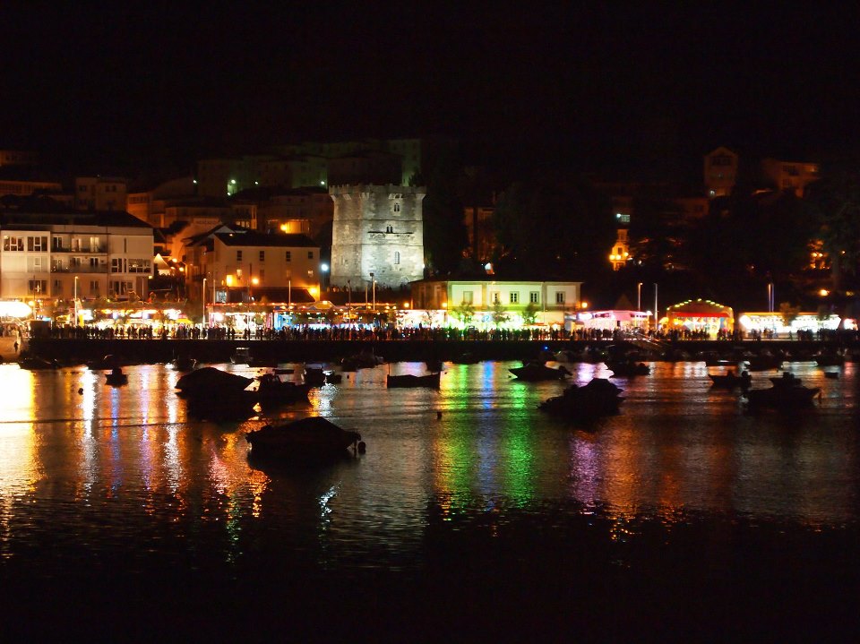 PONTEDEUME DE NOCHE