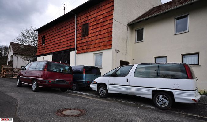 Pontiacs vor der Hüttn