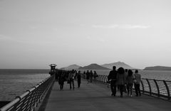 Pontile di Bagnoli_ la gente