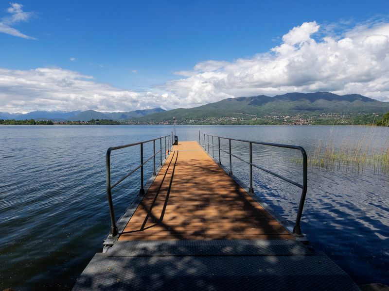 Pontile di Cazzago Brabbia