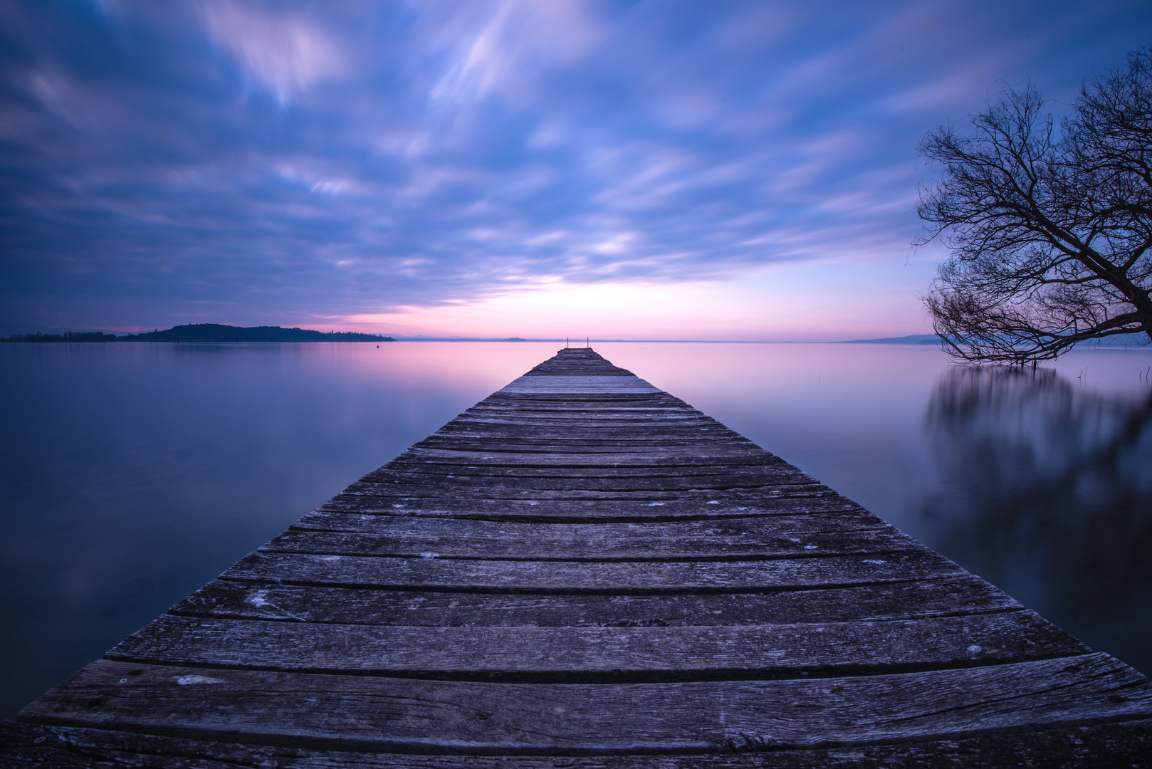 Pontile sul lago