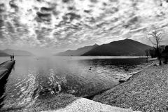 Pontile sul lungolago, Maccagno