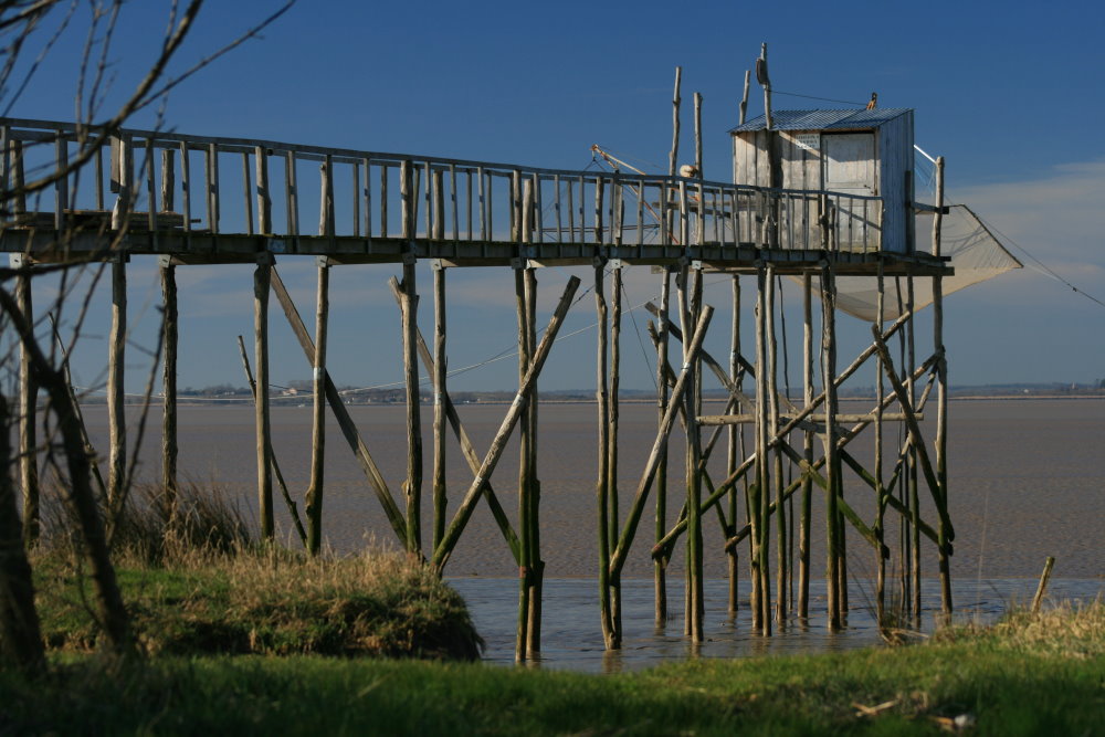 Ponton de pêche sur la Gironde (FRANCE)