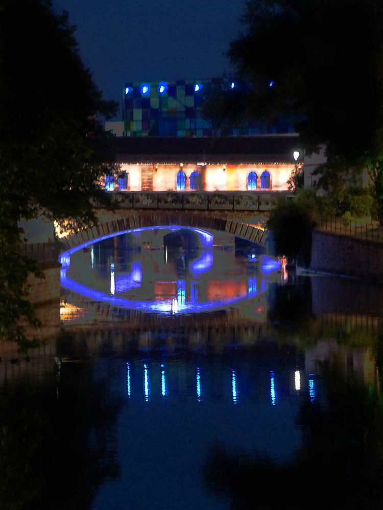 Ponts Couverts et Musée d'art moderne, Nacht, Strasbourg