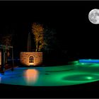 Pool bei Nacht