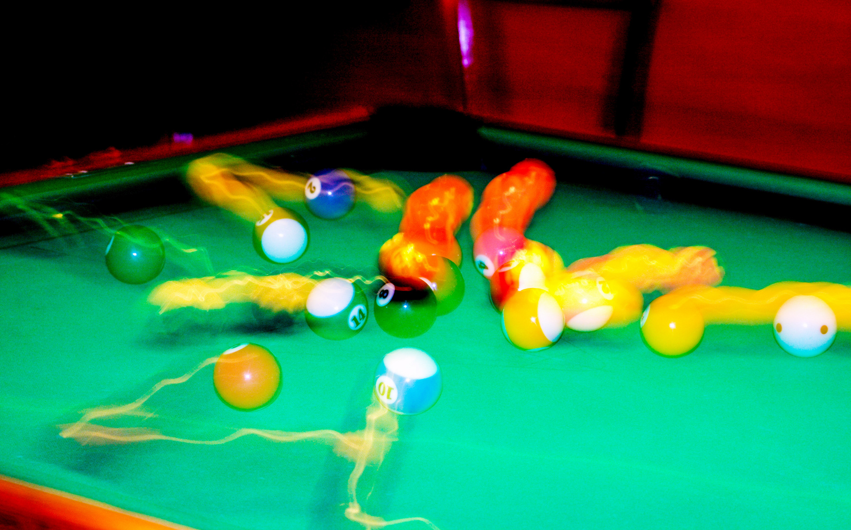 Pool Billard Anstoß