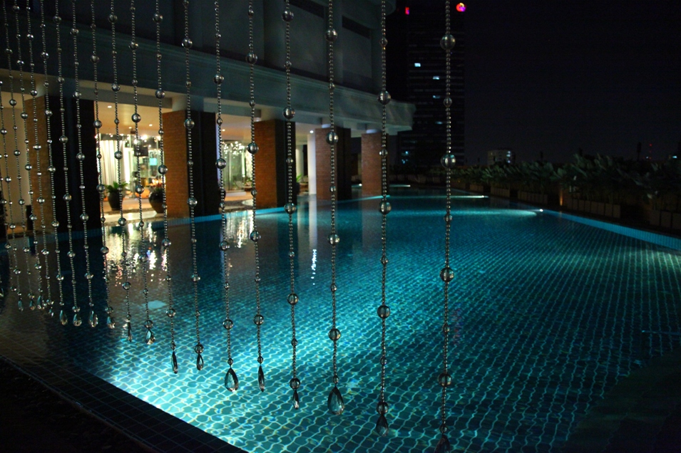 Pool des Hotel Lebua at State Tower 2 - Bangkok - Thailand - Oktober 2011