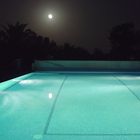Pool im Mondlicht
