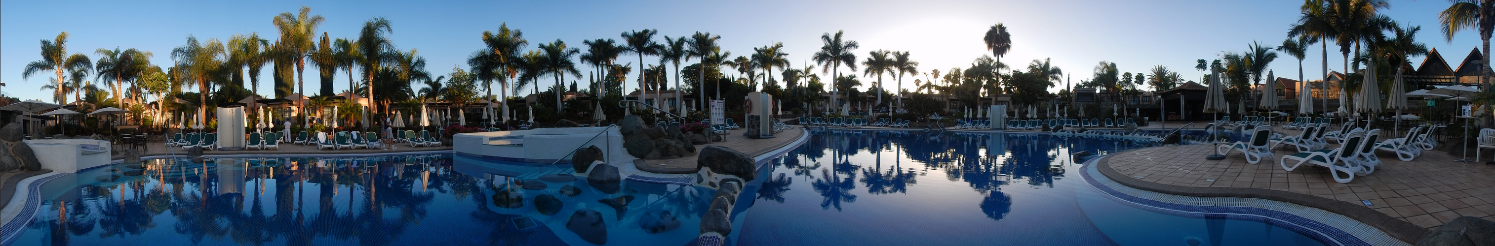 Pool Panorma