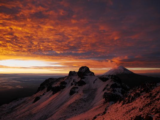 Popocatepetl bei Sonnenaufgang