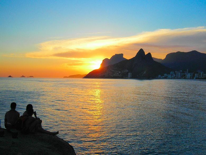 Por do Sol no Arpoador - Sunset in Arpoador / Series: Silhouettes of Rio.