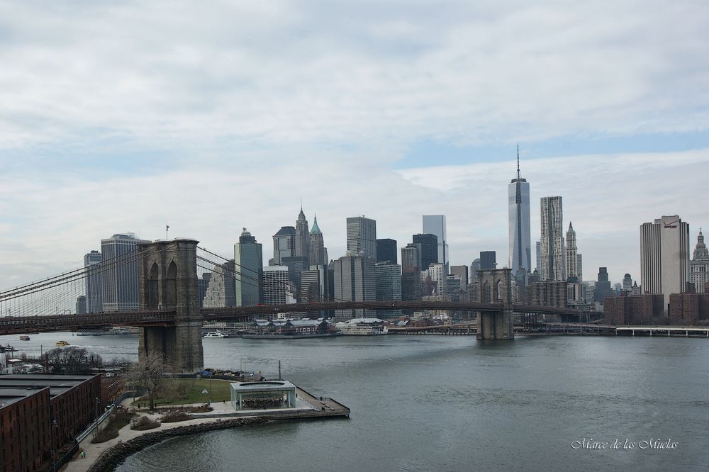 ...por el puente de Brooklyn 6...