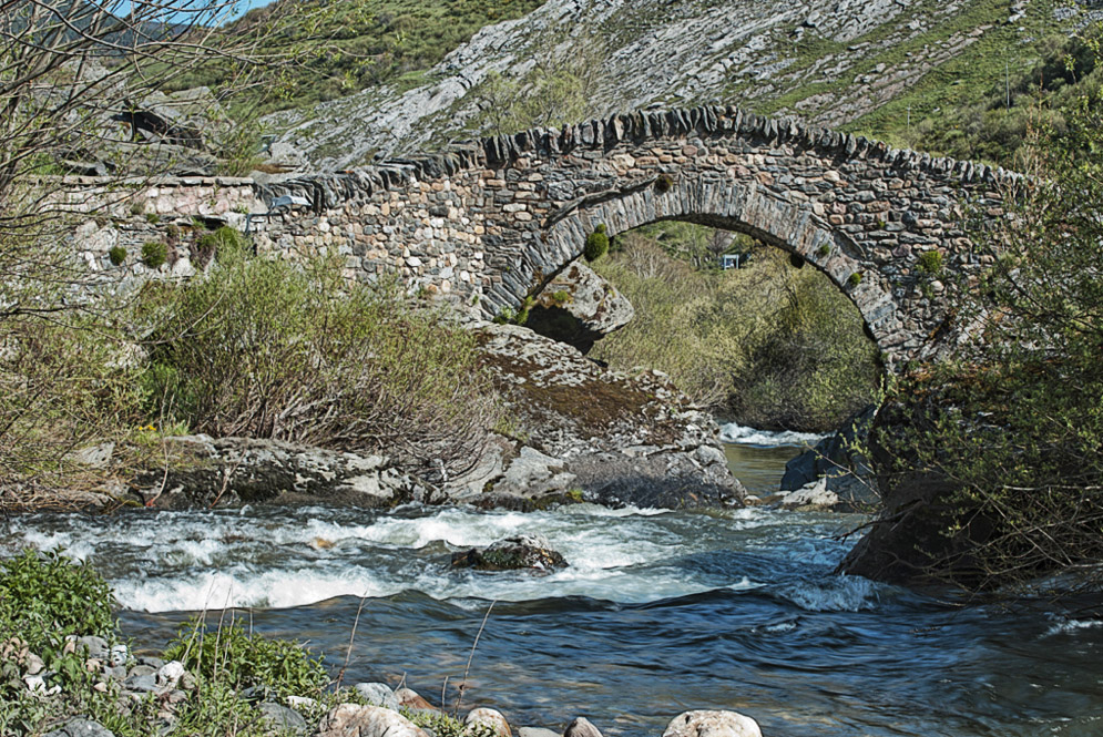 Por el río Curueño. ( VI )