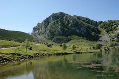 ...por los lagos de Covadonga...