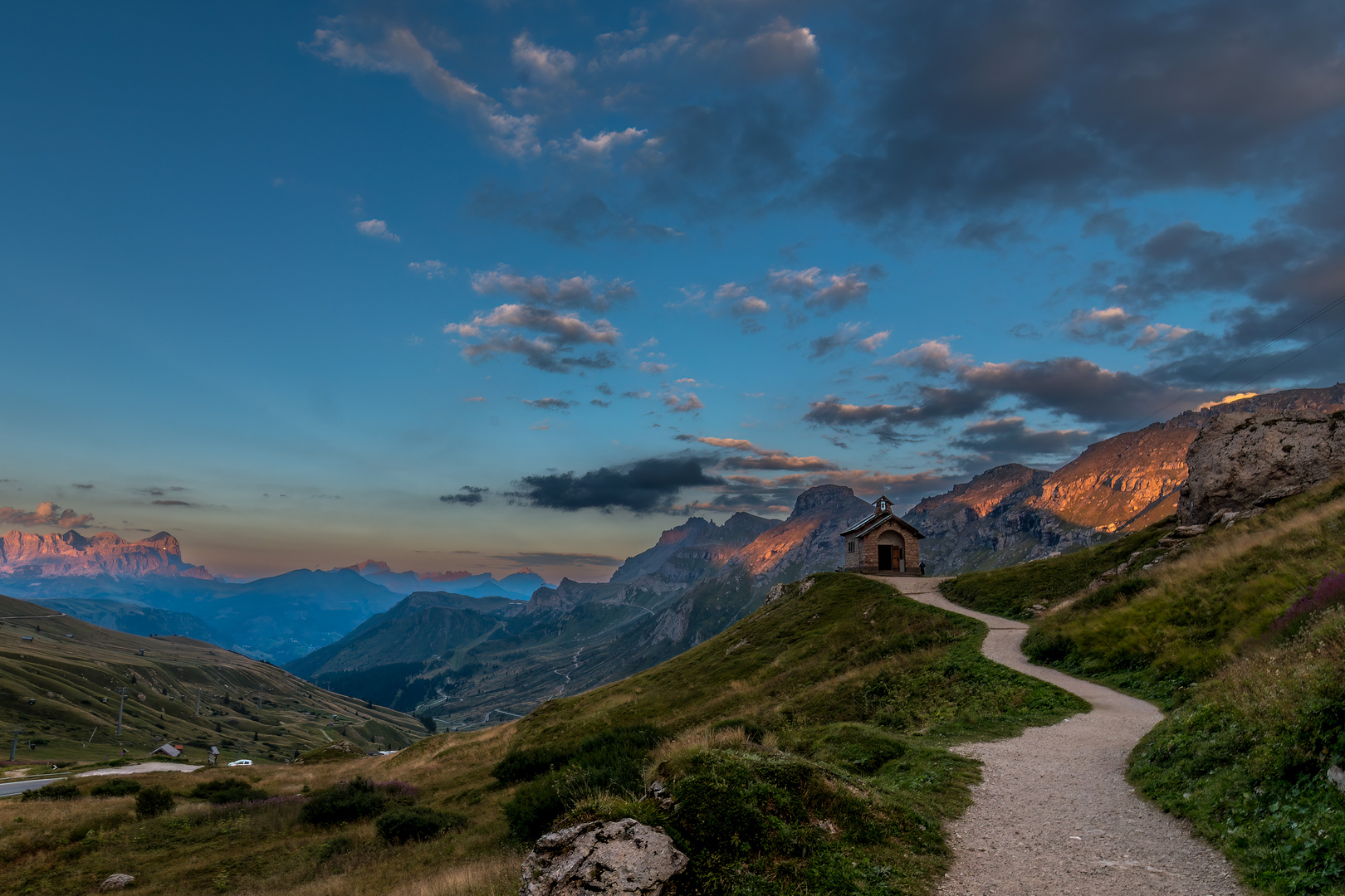 Pordoi Pass - Dolomiten