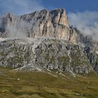 Pordoispitzen und Piz Boe in den Dolomiten und ...