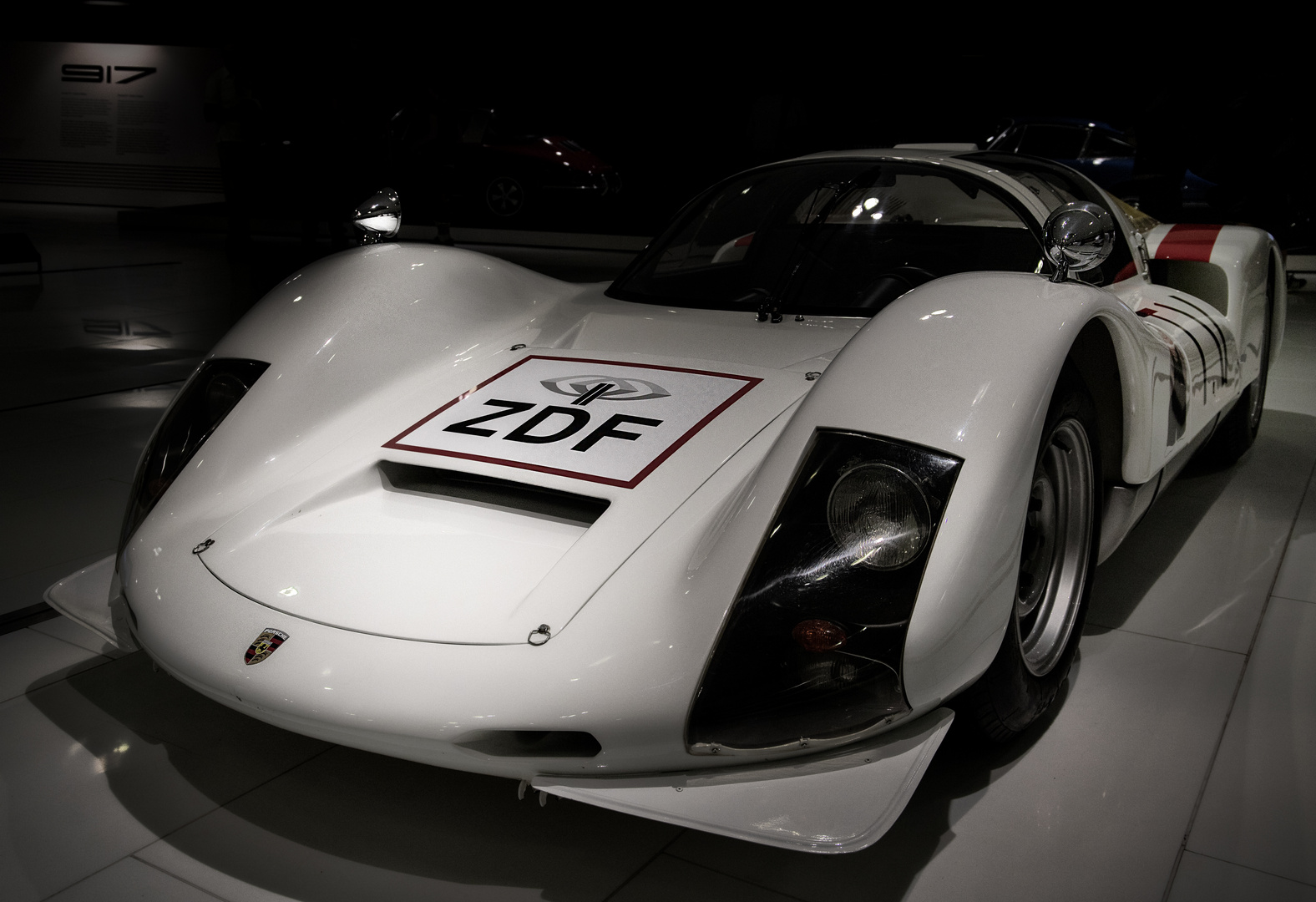 **PORSCHE 906**