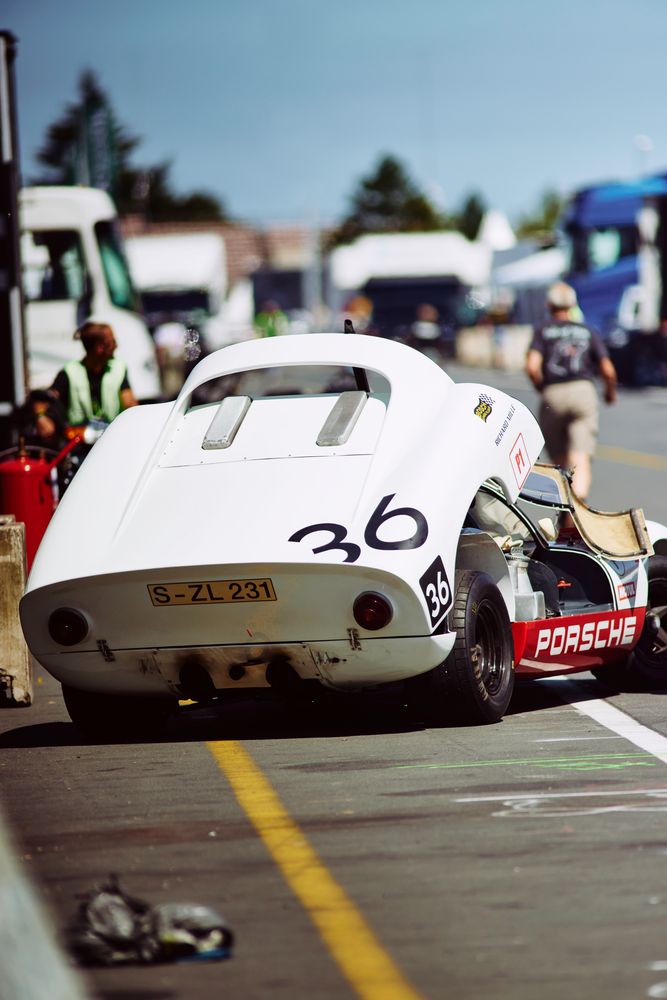 Porsche 910