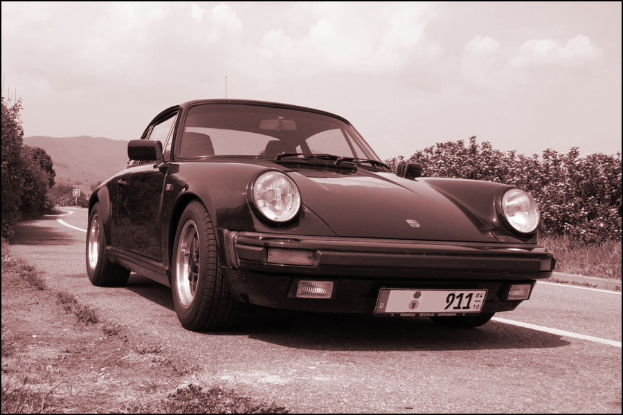 Porsche 911 Carrera 3.2