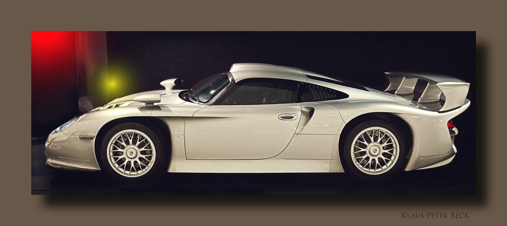 Porsche 911 GT1