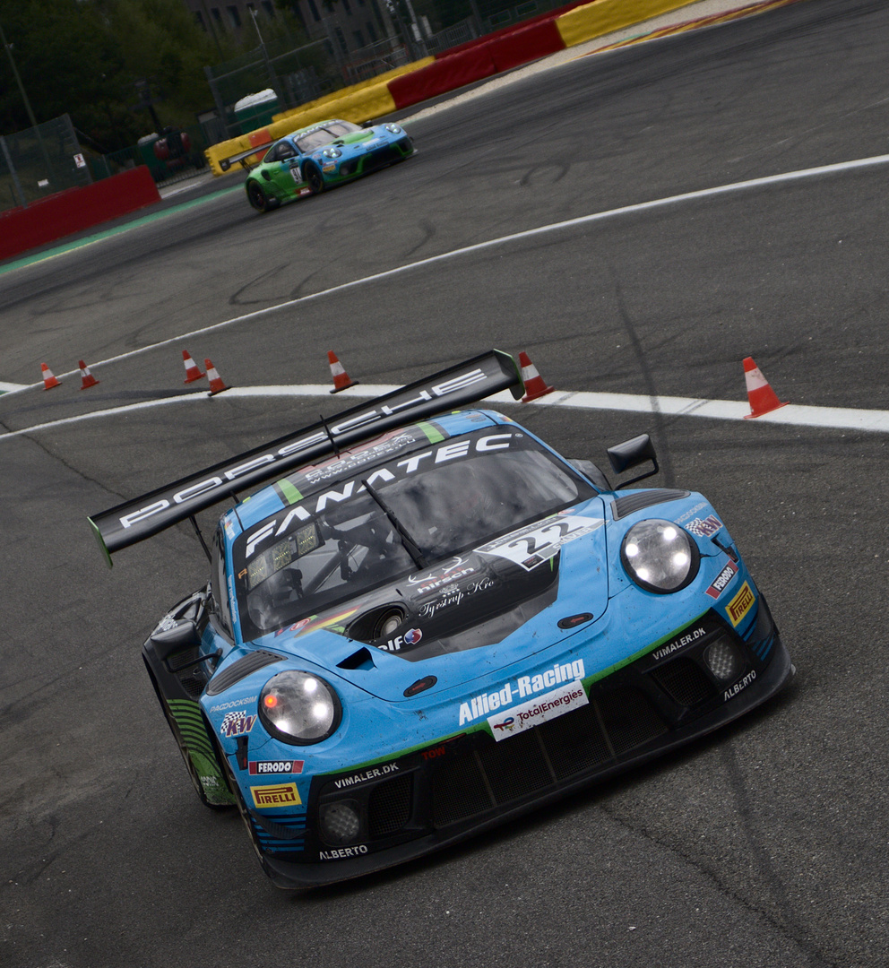 Porsche 911 GT3-R (991.II) by Team Allied-Racing