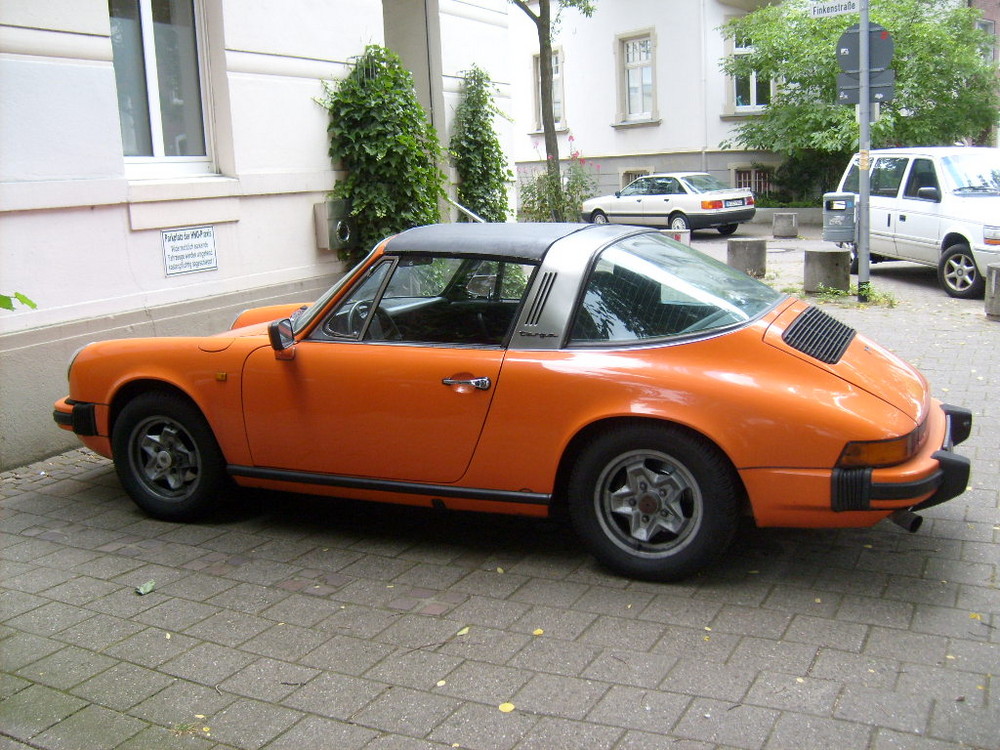 Porsche 911 Targa